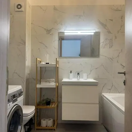 Apartman Sasha Collection By Alezzinord10 Konstanca